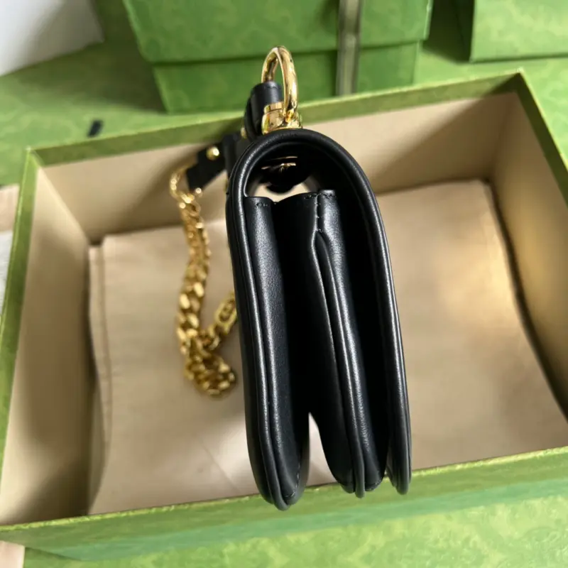 724645 CM 2 High-Quality Bags - Image 3