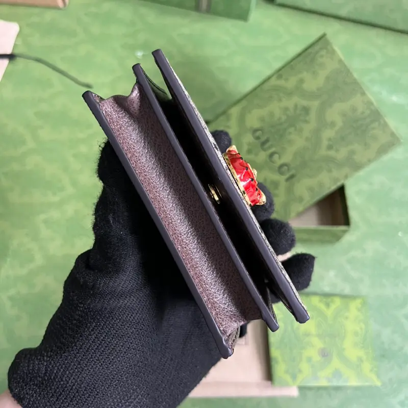 726247 High-Quality Bags - Image 3