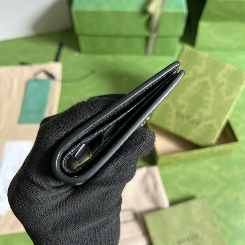 723737 CM 1 High-Quality Bags - Image 3