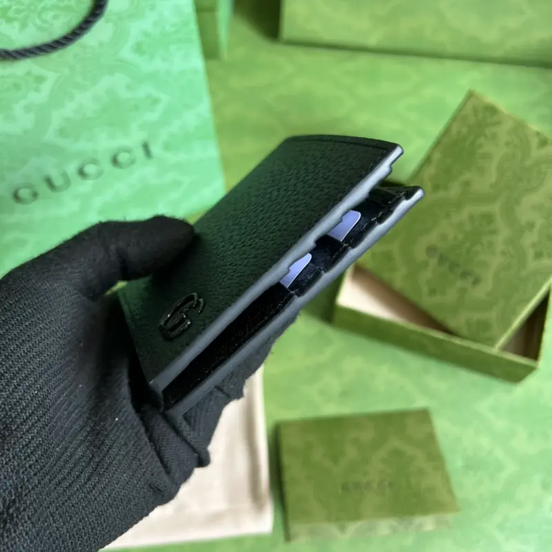 428726 CM 4 High-Quality Bags - Image 3