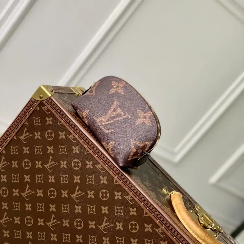 M11249 19x12x6cm High Quality Bags - Image 3