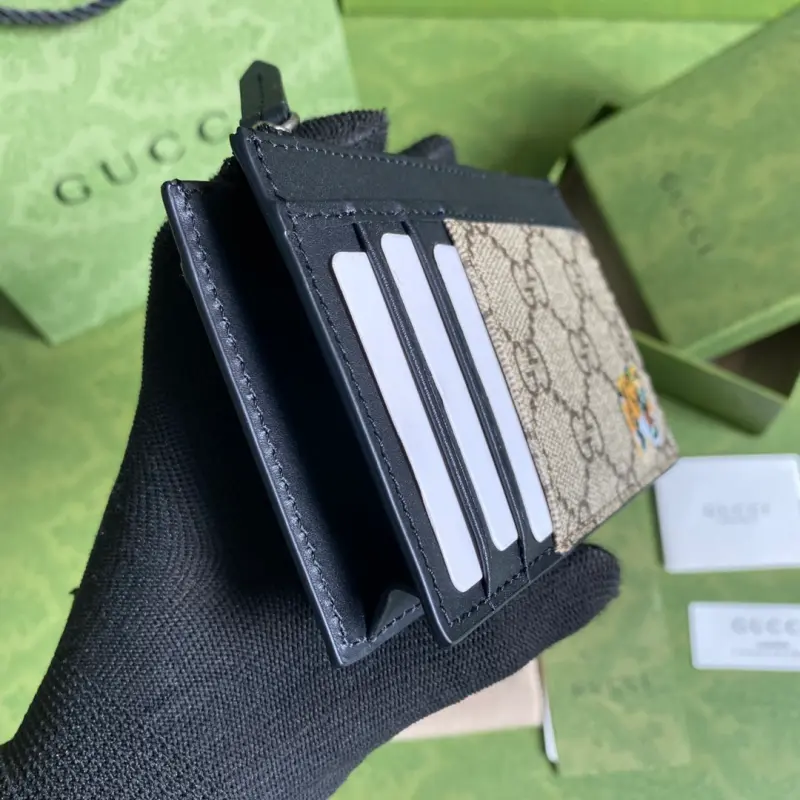 597555 CM 1 High-Quality Bags - Image 3