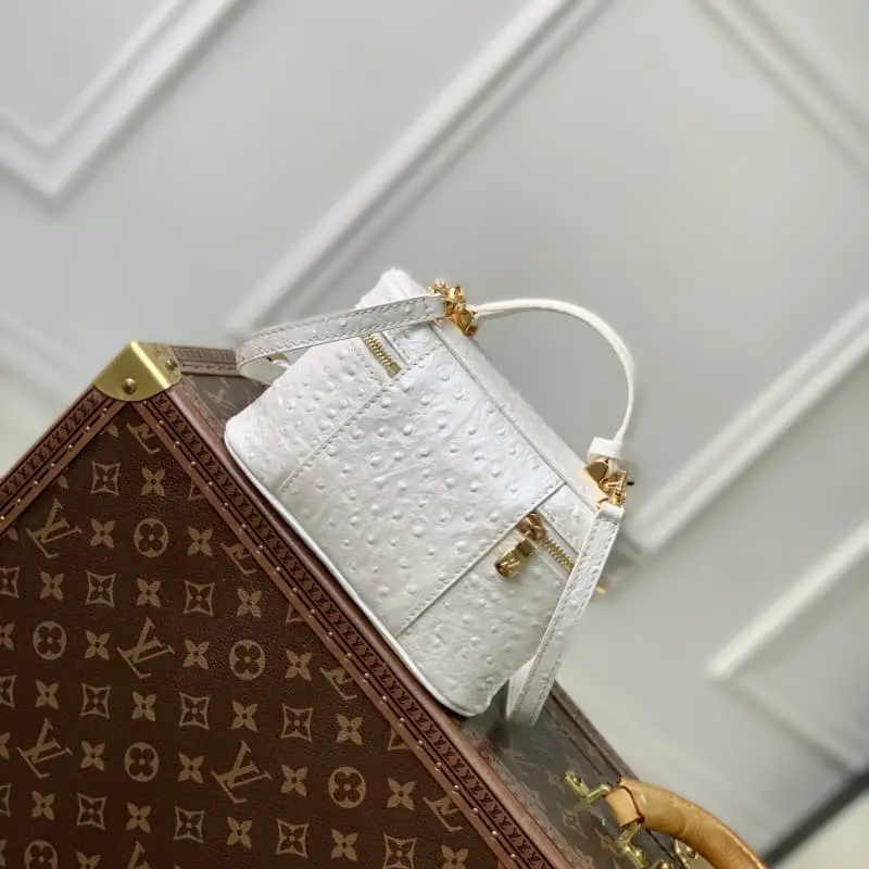 N85911 White 19x11.5x6.5cm High Quality Bags - Image 3