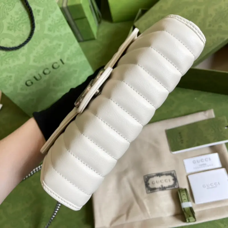 476433 CM 8 High-Quality Bags - Image 3