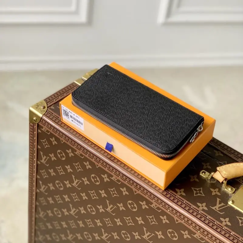 M31071 21x2.5x10cm High Quality Bags - Image 3