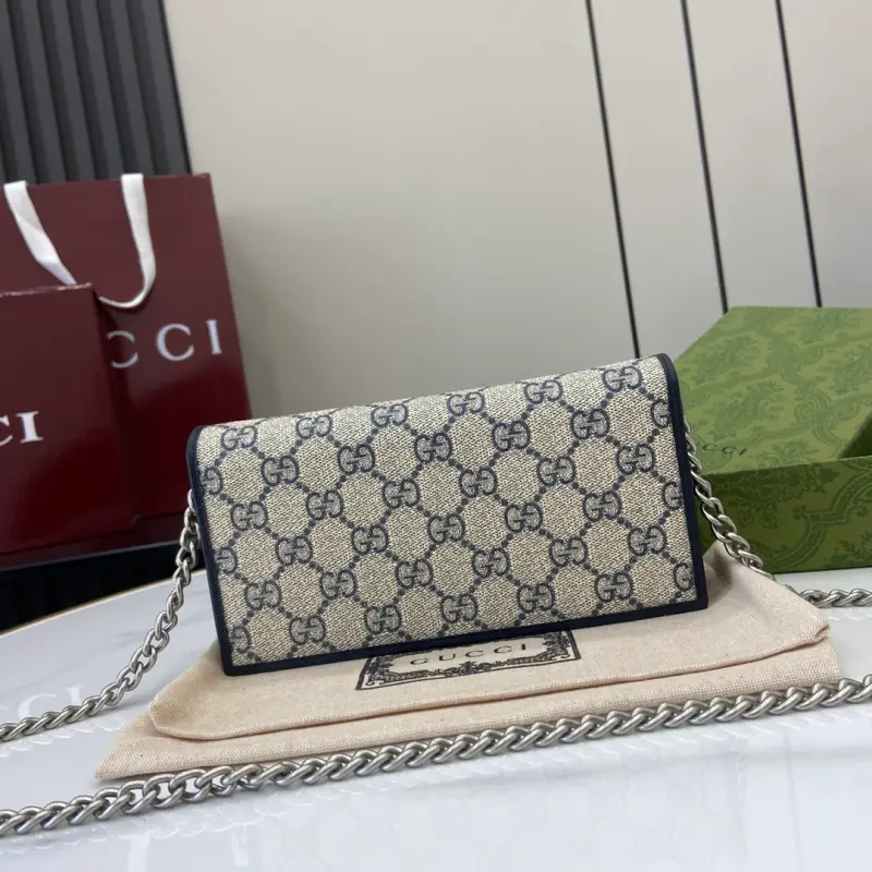 621892 CM 1 High-Quality Bags - Image 3