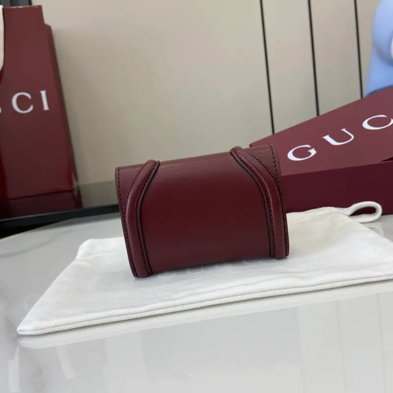 818811 CM 1 High-Quality Bags - Image 3