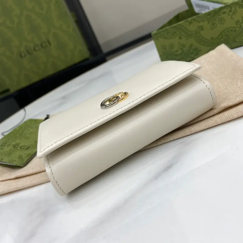 790067 CM 1 High-Quality Bags - Image 3