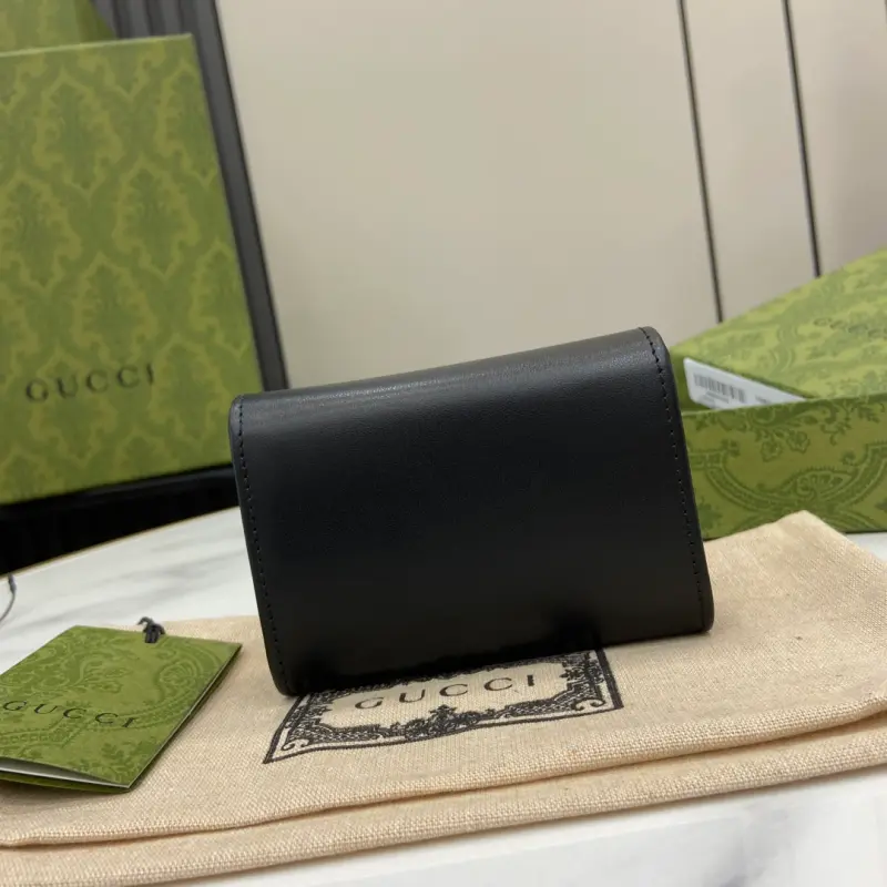 790067 CM 2 High-Quality Bags - Image 3