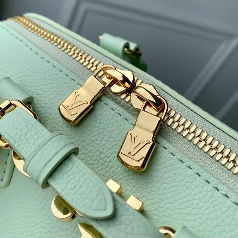 M24605 18x12.5x11cm High Quality Bags - Image 7