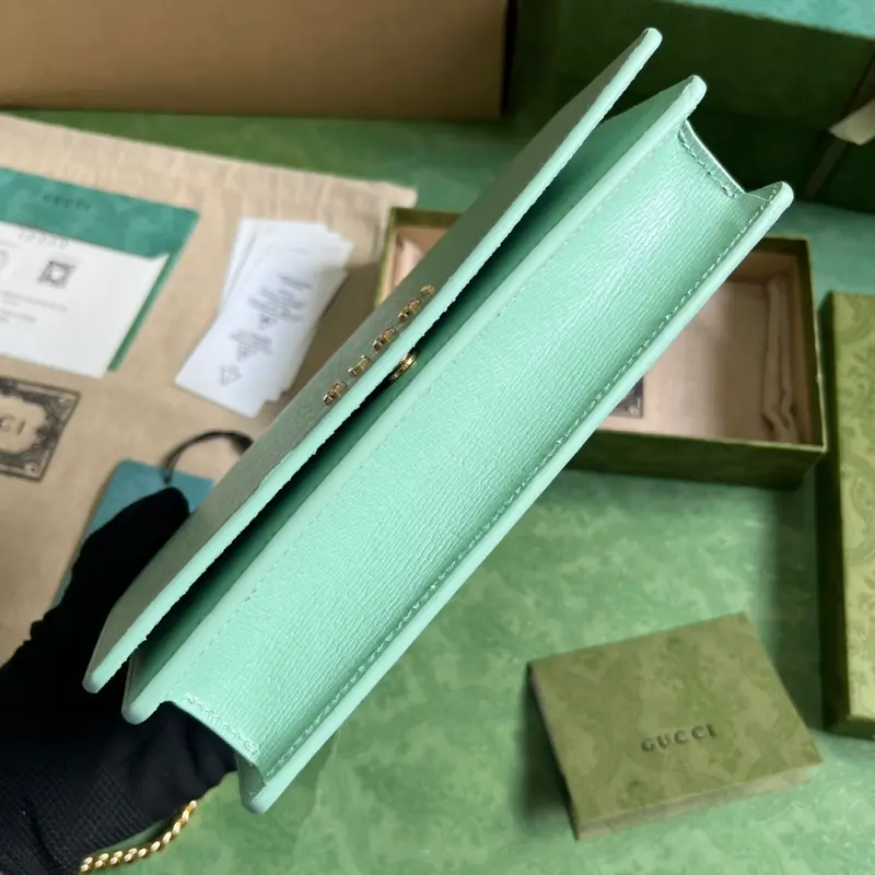 772643 CM 4 High-Quality Bags - Image 3