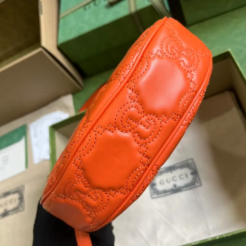 739736 CM 2 High-Quality Bags - Image 3