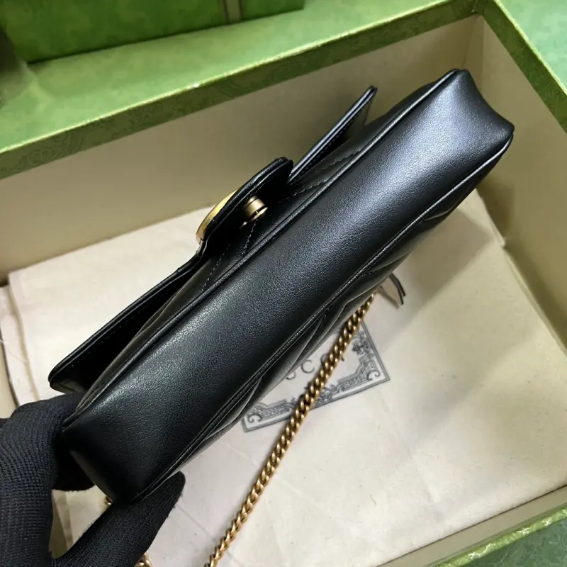 751526 CM 4 High-Quality Bags - Image 3