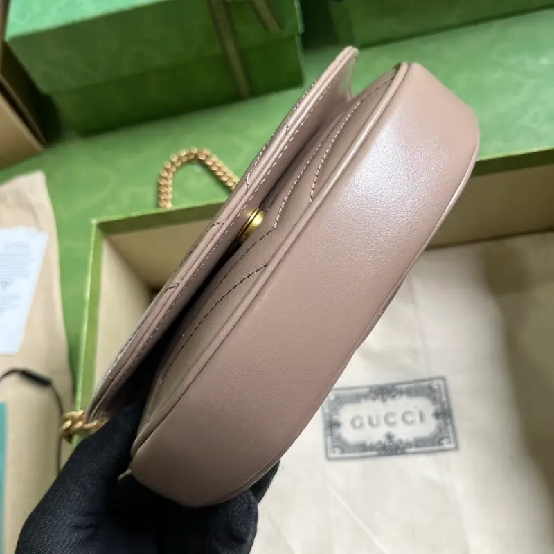 746431 CM 4 High-Quality Bags - Image 3