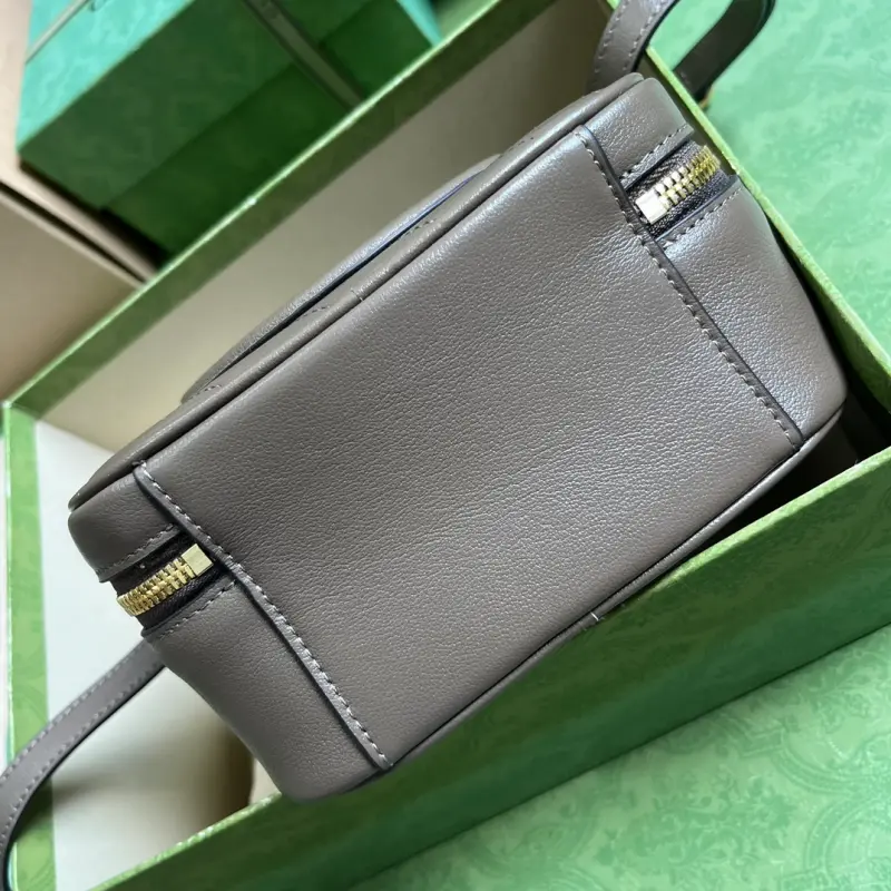 744434 CM 4 High-Quality Bags - Image 3