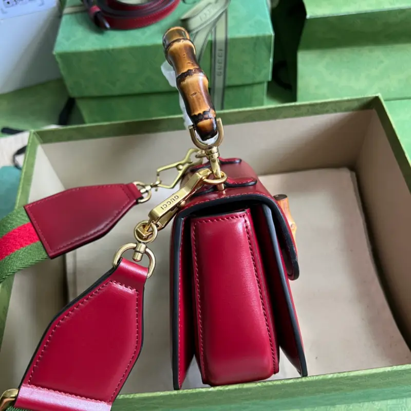 686864 CM 2 High-Quality Bags - Image 3