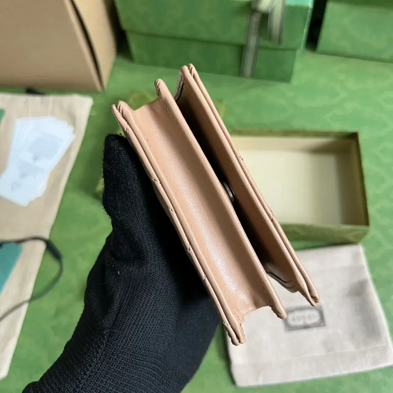 466492 CM 3 High-Quality Bags - Image 3