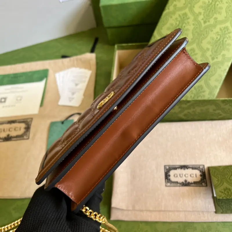 723787 CM 5 High-Quality Bags - Image 3