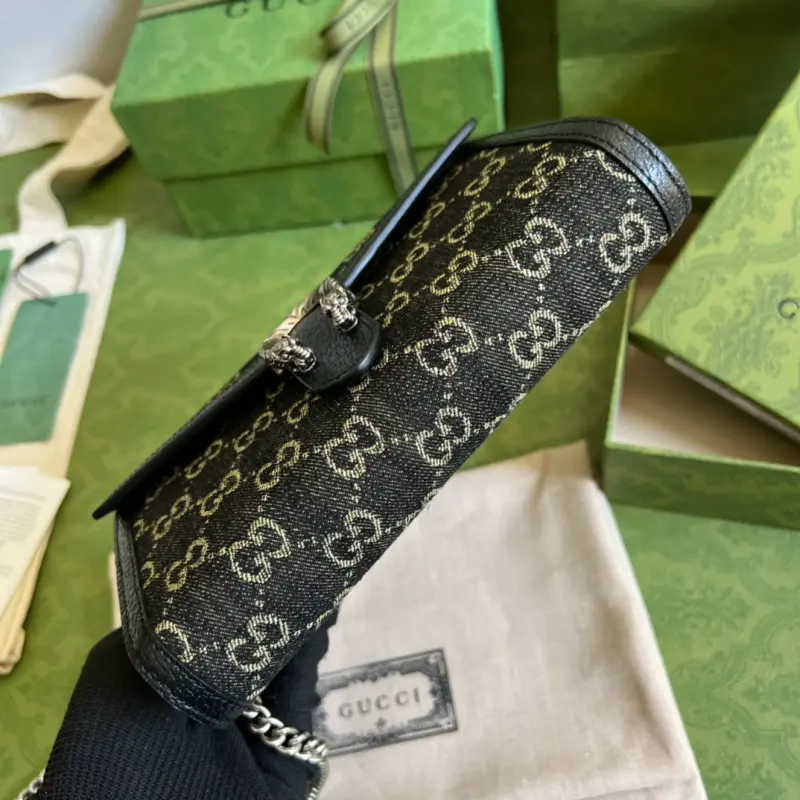 401231 CM 1 High-Quality Bags - Image 3