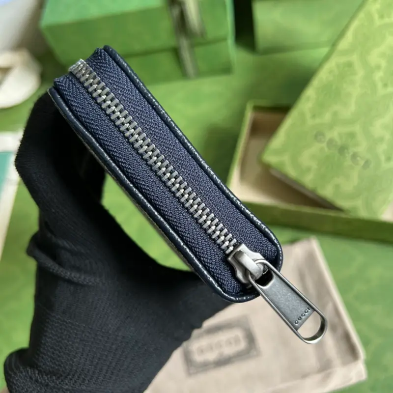 673003 CM 2 High-Quality Bags - Image 3