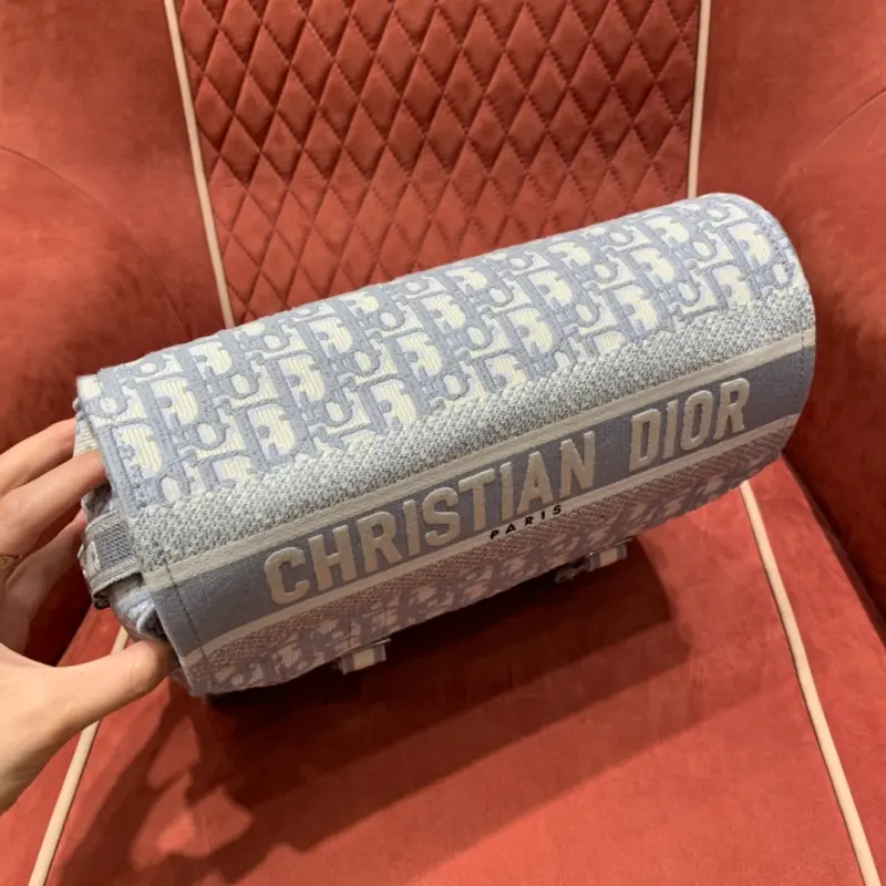 ML193 2 High Quality Bags - Image 3