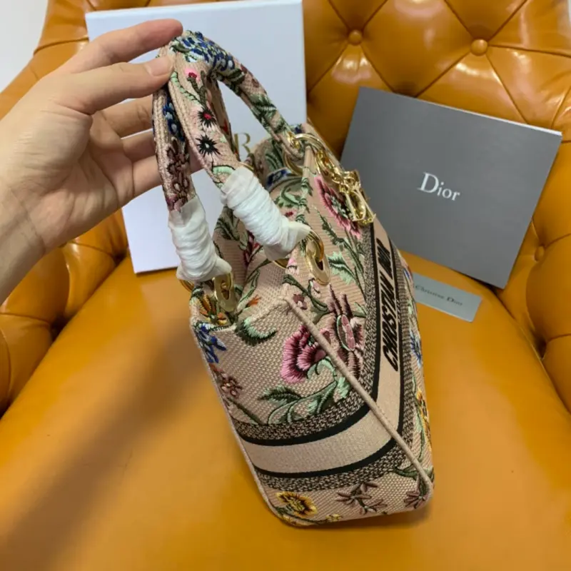 ML169 2 High Quality Bags - Image 3