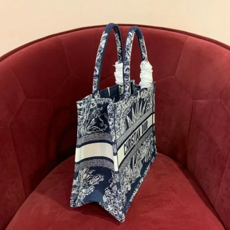 ML166 4 High Quality Bags - Image 2