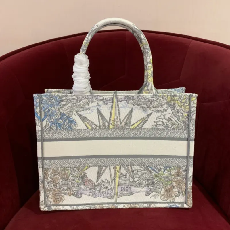 ML166 3 High Quality Bags - Image 3