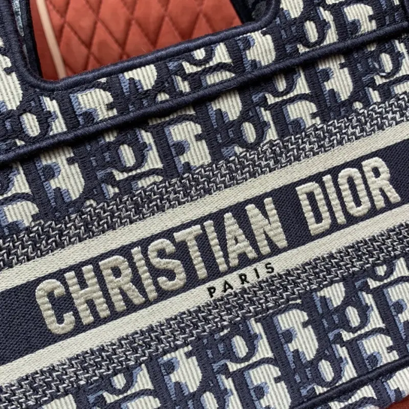 ML155 1 High Quality Bags - Image 3