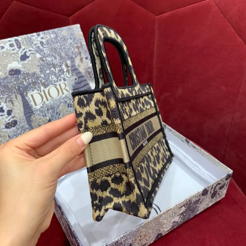 ML154 High Quality Bags - Image 3