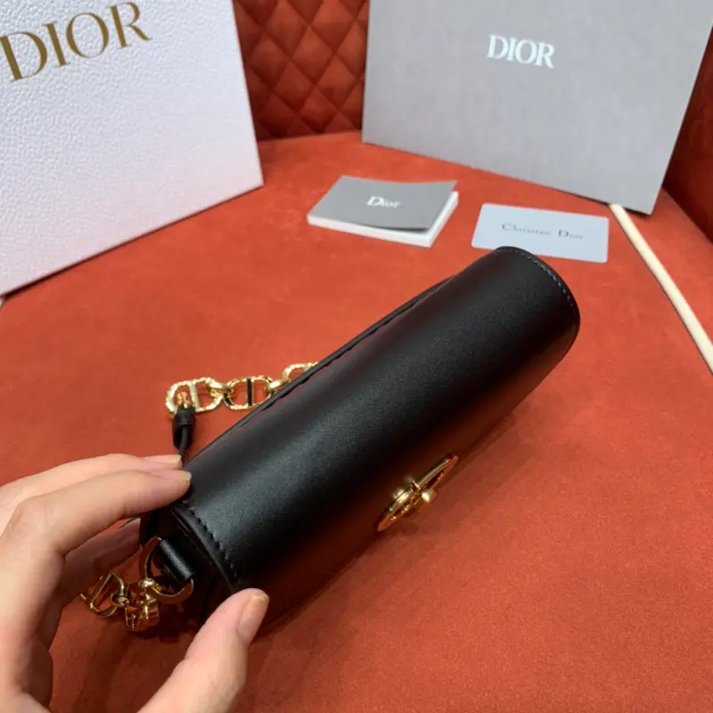 ML139 2 High Quality Bags - Image 3