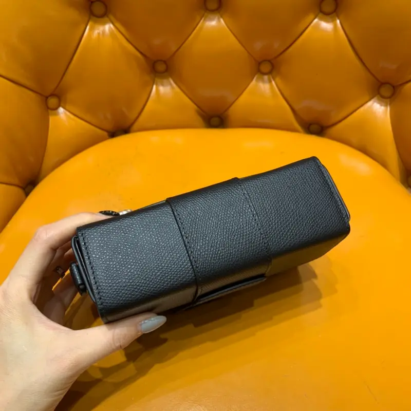 ML135 High Quality Bags - Image 3