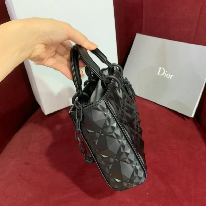 ML132 High Quality Bags - Image 3