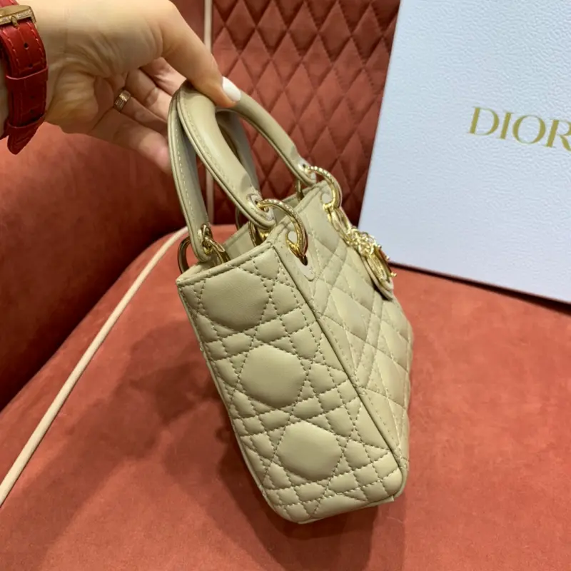 ML70 High Quality Bags - Image 3