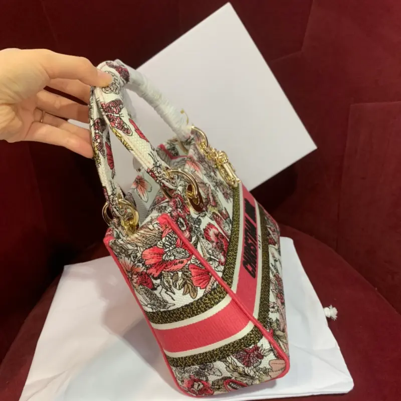 ML49 High Quality Bags - Image 3