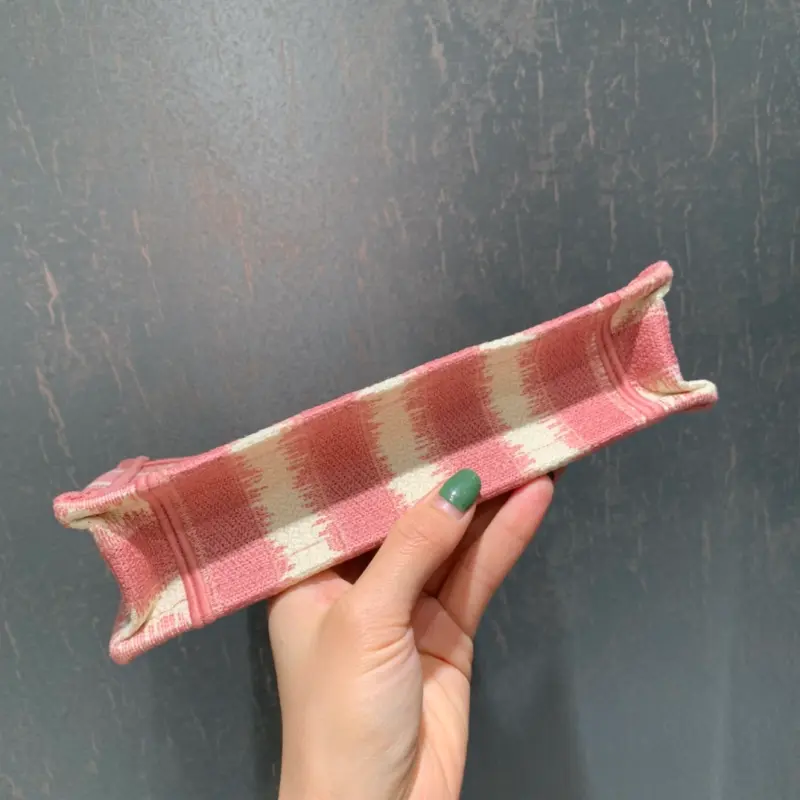 ML8 4 High Quality Bags - Image 4