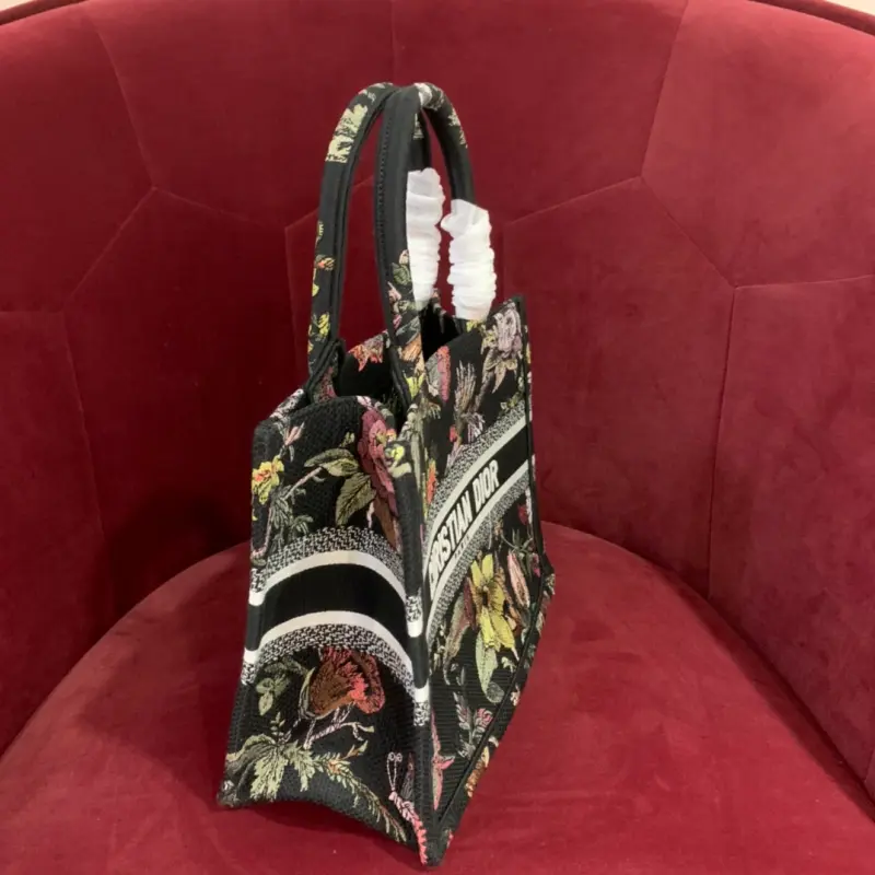 ML192 4 High Quality Bags - Image 2