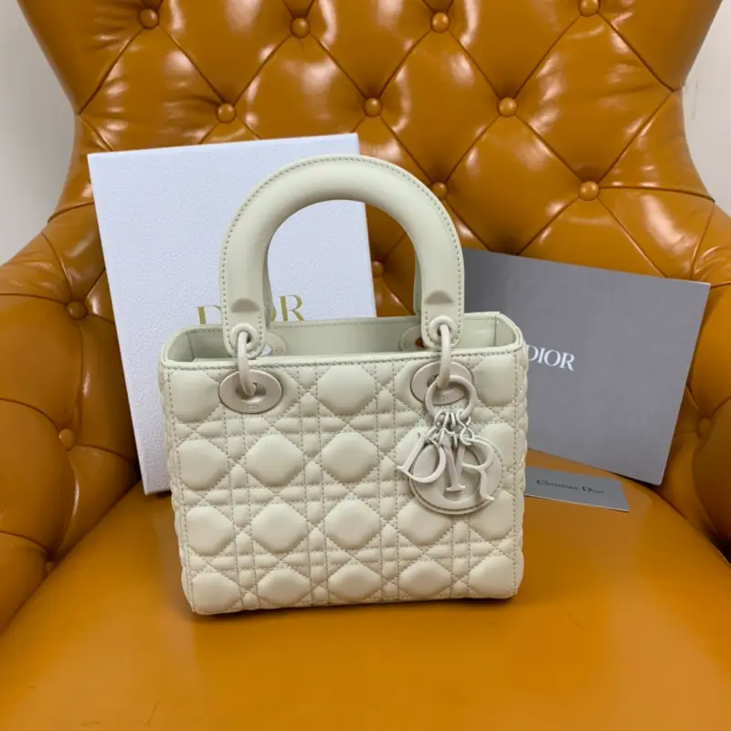 ML183 4 High Quality Bags - Image 2