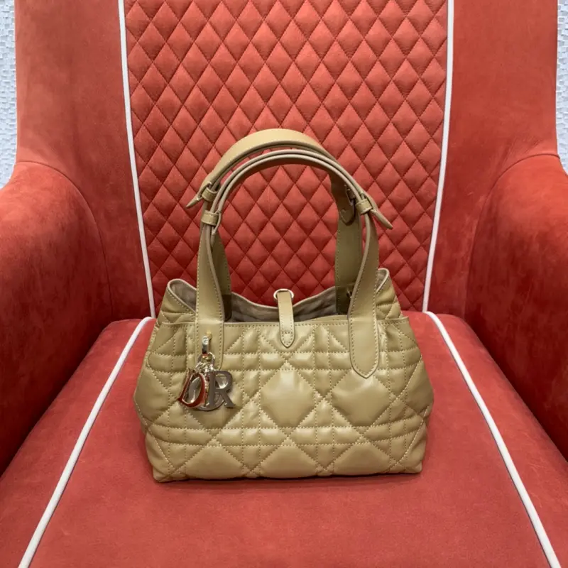 ML176 2 High Quality Bags - Image 3