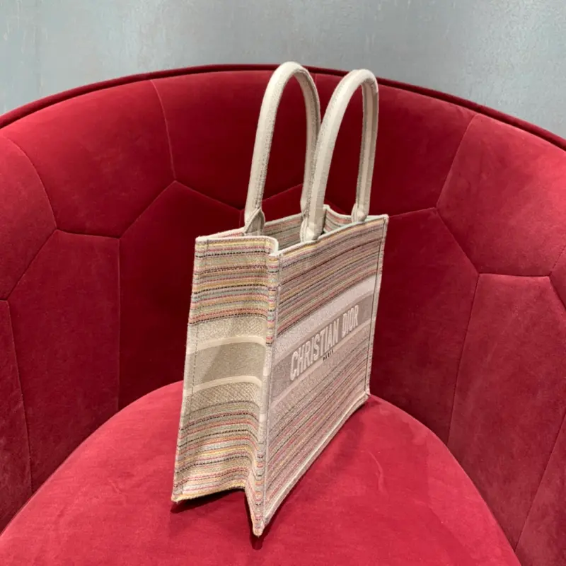 ML11 High Quality Bags - Image 4