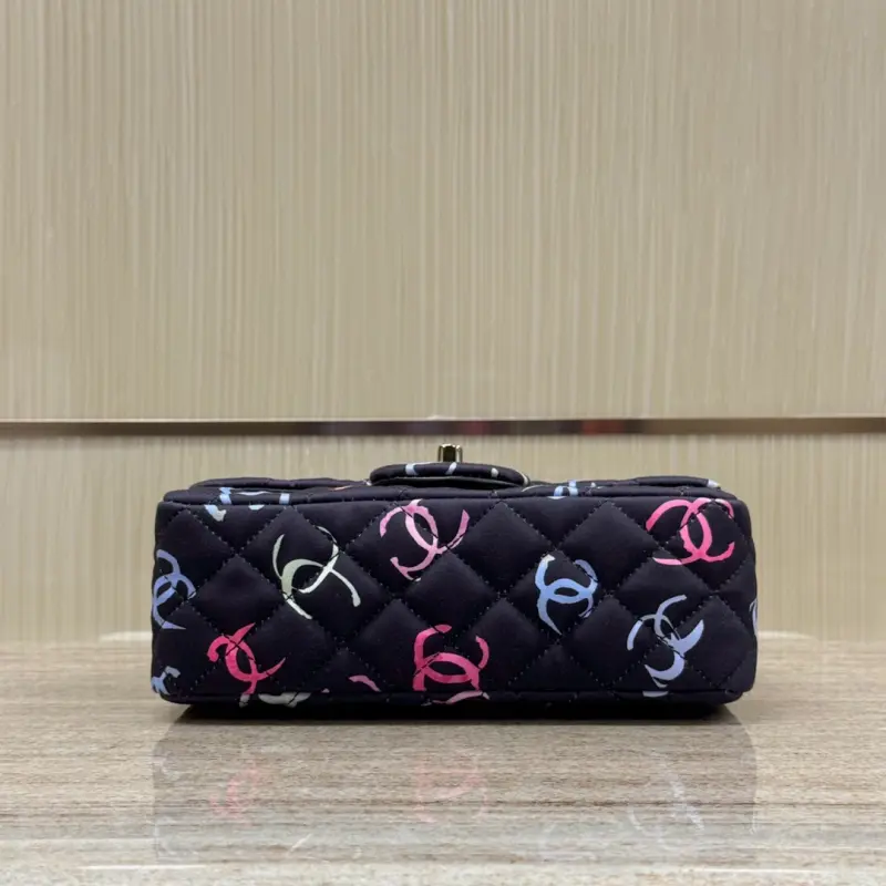 24s Graffiti cf20 High Quality Bags - Image 4