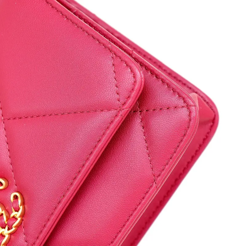 19Week CM 1 High Quality Bags - Image 4