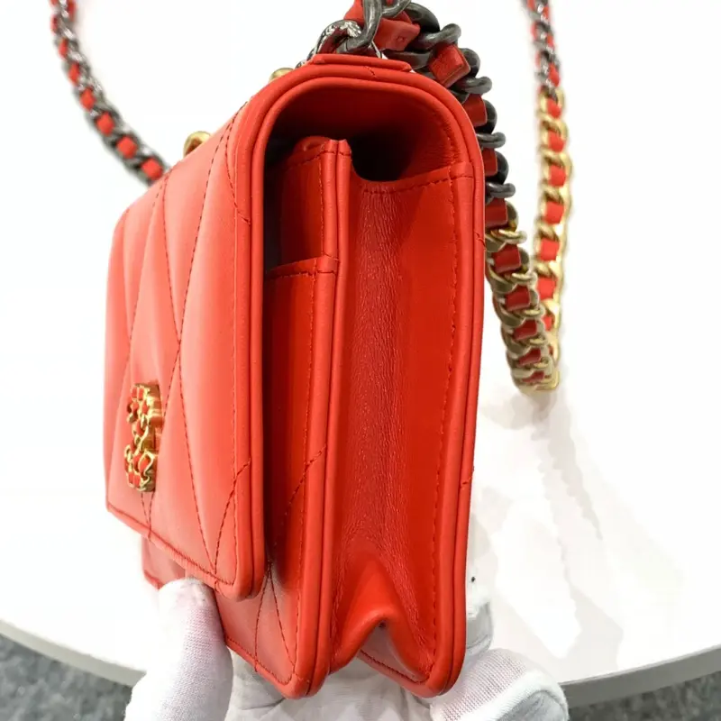 19Woc CM 2 High Quality Bags - Image 3