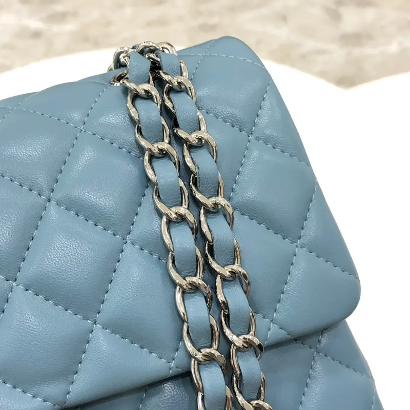 Medium 25cm Sheepskin CM 2 High Quality Bags - Image 3