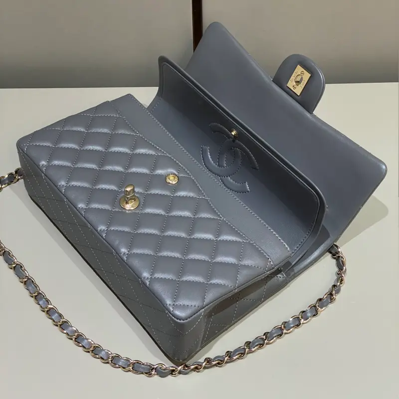 Medium 25cm Sheepskin CM 5 High Quality Bags - Image 3