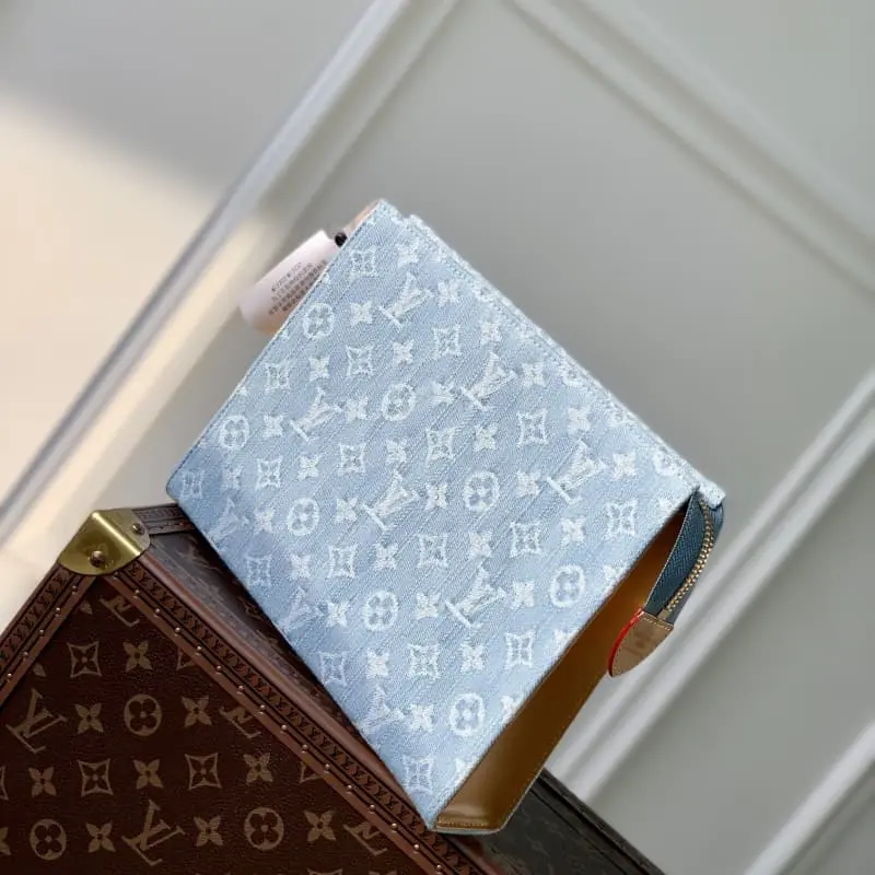 M47542 Light blue denim HH154 26x20cm High Quality Bags - Image 4