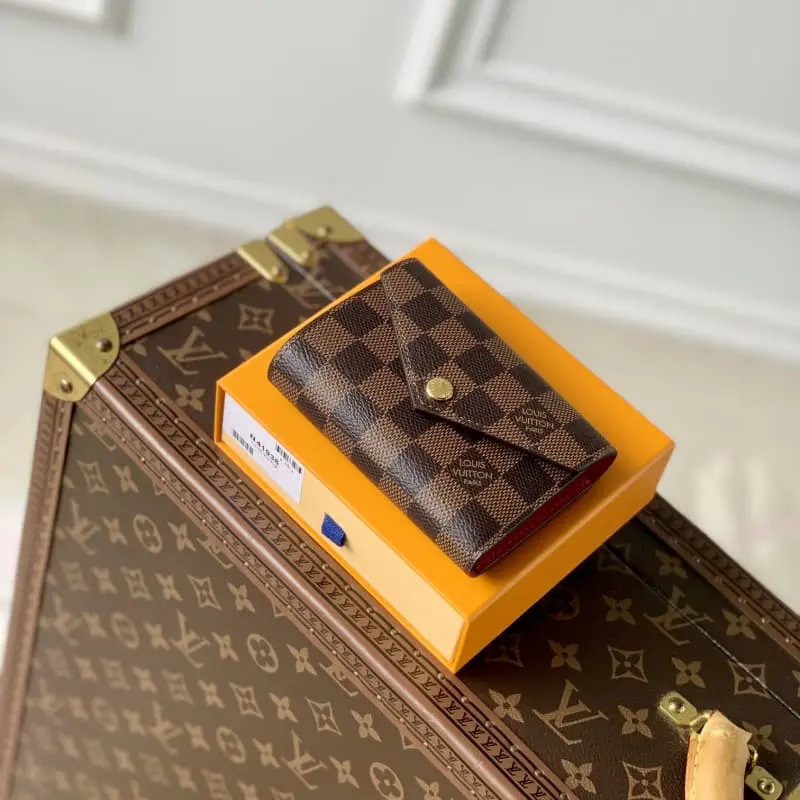 M41938 Gold button coffee grid red 12X9cm High Quality Bags - Image 3