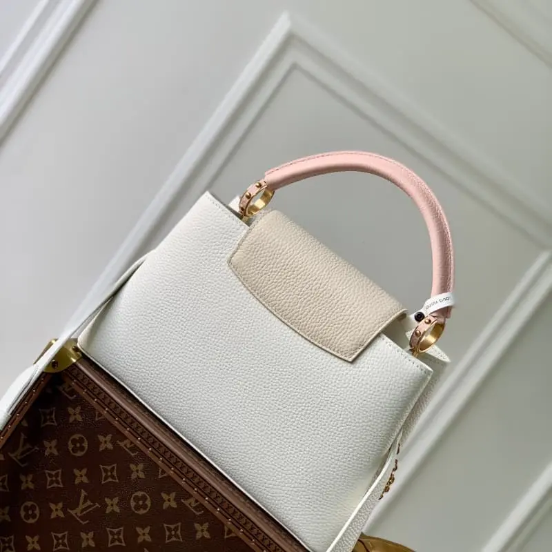 M20708 White with powder 31.5x20x11cm High Quality Bags - Image 4