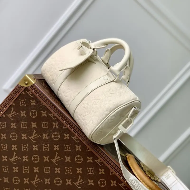 M24434 White HH86 25x15x11cm High Quality Bags - Image 4