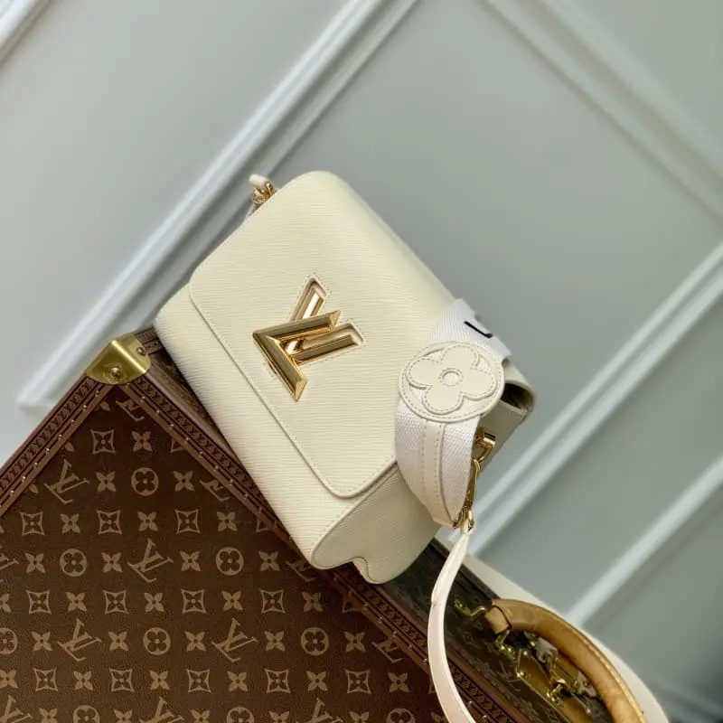 M24765 Black 23x17x9.5cm High Quality Bags - Image 2